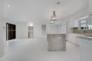 7107 SW 63rd Ave, South Miami, FL 33143 - Photo 13