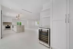 7107 SW 63rd Ave, South Miami, FL 33143 - Photo 15