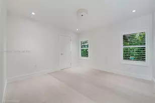 7107 SW 63rd Ave, South Miami, FL 33143 - Photo 23