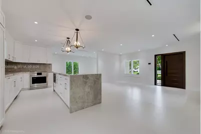 7107 SW 63rd Ave, South Miami, FL 33143 - Photo 11