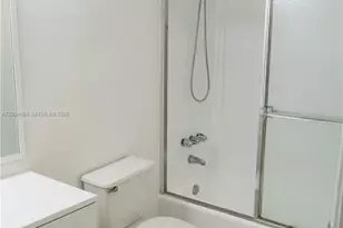 19390 Collins Ave, Sunny Isles Beach, FL 33160 - Photo 27