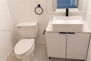 19390 Collins Ave, Sunny Isles Beach, FL 33160 - Photo 21