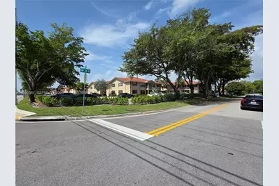 3790 N University Dr #H-1, Coral Springs, FL 33065 - Photo 31