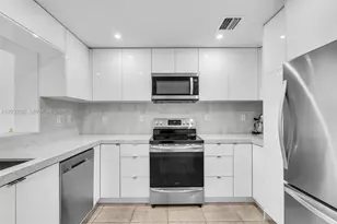 12685 NW Miami Ct, North Miami, FL 33168 - Photo 9