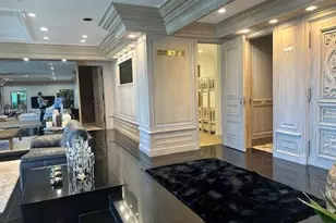 11111 Biscayne Blvd, Miami, FL 33181 - Photo 5