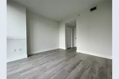 121 NE 34th St #L505, Miami, FL 33137 - Photo 9
