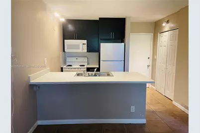 2401 Riverside Dr #114-B, Coral Springs, FL 33065 - Photo 3