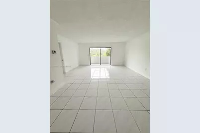 130 S Shore Dr #3C, Miami Beach, FL 33141 - Photo 3