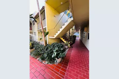 520 NE 38th St #15, Miami, FL 33137 - Photo 21