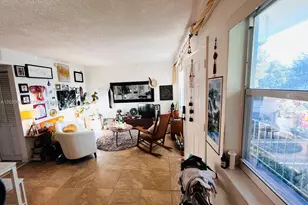 520 NE 38th St, Miami, FL 33137 - Photo 17