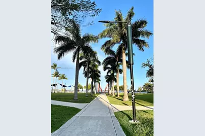 520 NE 38th St #15, Miami, FL 33137 - Photo 29