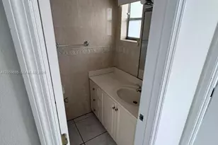 19051 NE 2nd Ave, Miami, FL 33179 - Photo 15