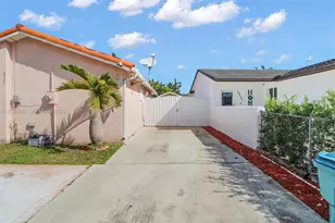 19721 SW 122nd Pl, Miami, FL 33177 - Photo 3