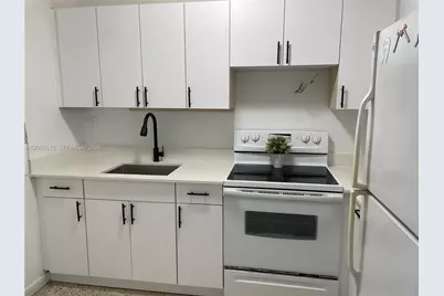 142 SW 18th Ave #19, Miami, FL 33135 - Photo 1