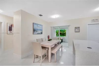 1021 NE 3rd Ave, Fort Lauderdale, FL 33304 - Photo 17