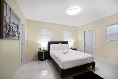 1021 NE 3rd Ave, Fort Lauderdale, FL 33304 - Photo 25
