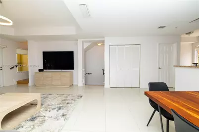 18451 NE 27th Pl, Aventura, FL 33160 - Photo 21