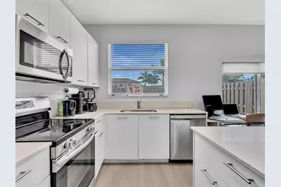 12209 NW 24th Pl, Miami, FL 33167 - Photo 21