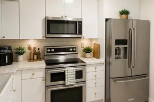 4720 NW 114th Ave, Doral, FL 33178 - Photo 5
