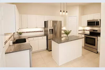 2416 SE 19th Ct #2416, Homestead, FL 33035 - Photo 11