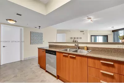 16699 Collins Ave #1605, Sunny Isles Beach, FL 33160 - Photo 17