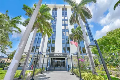 12550 Biscayne Blvd, North Miami, FL 33181 - Photo 39