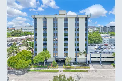 12550 Biscayne Blvd, North Miami, FL 33181 - Photo 35