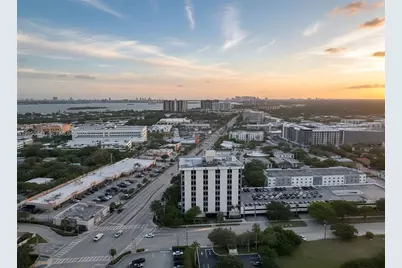 12550 Biscayne Blvd, North Miami, FL 33181 - Photo 53