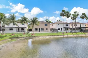 8910 NW 98th Ct, Doral, FL 33178 - Photo 9