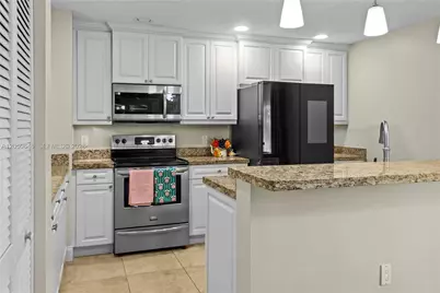 6885 NW 75th Pl #6885, Parkland, FL 33067 - Photo 5