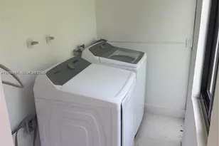 15725 NE 11th Ct, North Miami Beach, FL 33162 - Photo 7