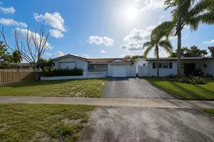 2100 N 52nd Ave, Hollywood, FL 33021 - Photo 1