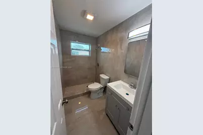 2100 N 52nd Ave, Hollywood, FL 33021 - Photo 27