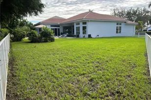 4723 SW 195th Way, Miramar, FL 33029 - Photo 21