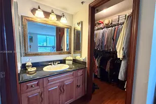 3200 Collins Ave, Miami Beach, FL 33140 - Photo 9