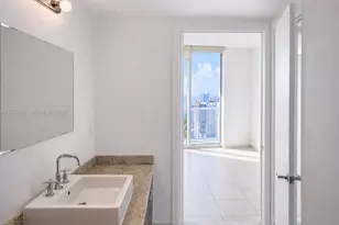 185 SW 7th St, Miami, FL 33130 - Photo 23