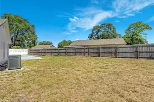 10813 Roundview Ln, Tampa, FL 33624 - Photo 55
