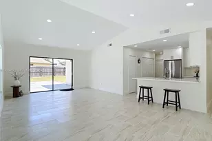 10813 Roundview Ln, Tampa, FL 33624 - Photo 19
