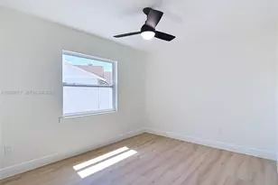 10813 Roundview Ln, Tampa, FL 33624 - Photo 29