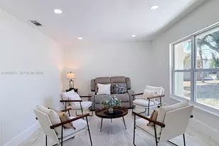 10813 Roundview Ln, Tampa, FL 33624 - Photo 17