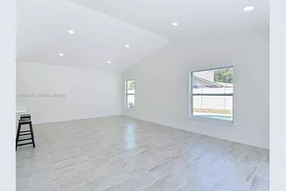 10813 Roundview Lane, Tampa, FL 33624 - Photo 21