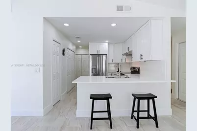 10813 Roundview Lane, Tampa, FL 33624 - Photo 23