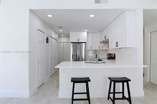 10813 Roundview Ln, Tampa, FL 33624 - Photo 23