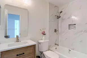 10813 Roundview Ln, Tampa, FL 33624 - Photo 37
