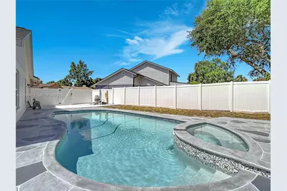 10813 Roundview Lane, Tampa, FL 33624 - Photo 51