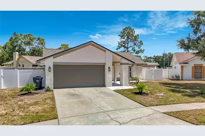 10813 Roundview Lane, Tampa, FL 33624 - Photo 3