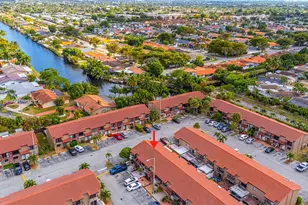 1911 SW 107th Ave, Miami, FL 33165 - Photo 5