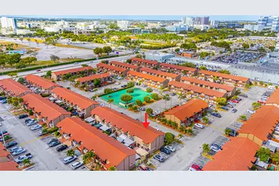 1911 SW 107th Ave #1009, Miami, FL 33165 - Photo 7
