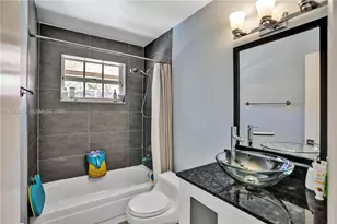 3135 Gifford Ln, Miami, FL 33133 - Photo 17