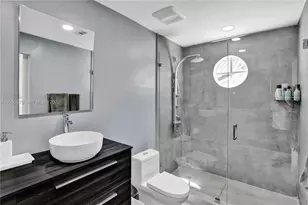 3135 Gifford Ln, Miami, FL 33133 - Photo 13